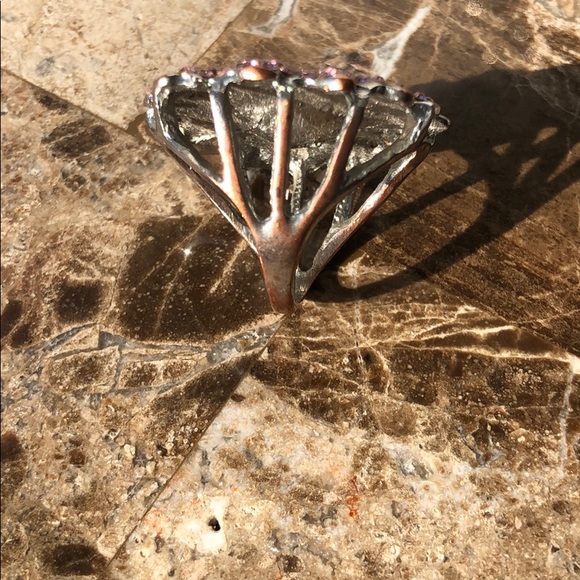 Pink Rhinestone Flower ring 🌺 - Picture 5 of 6